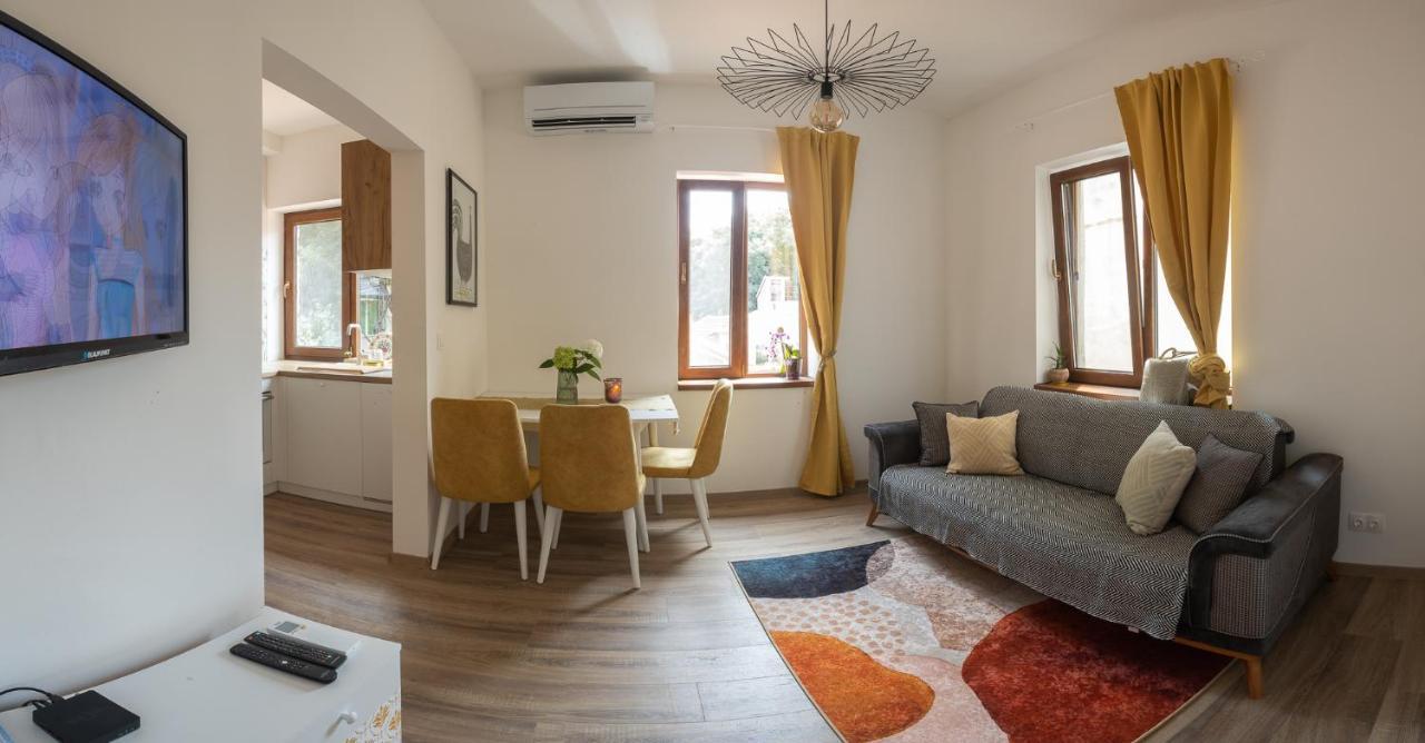 Linden House - A Lovely Apartment In Central וארנה מראה חיצוני תמונה