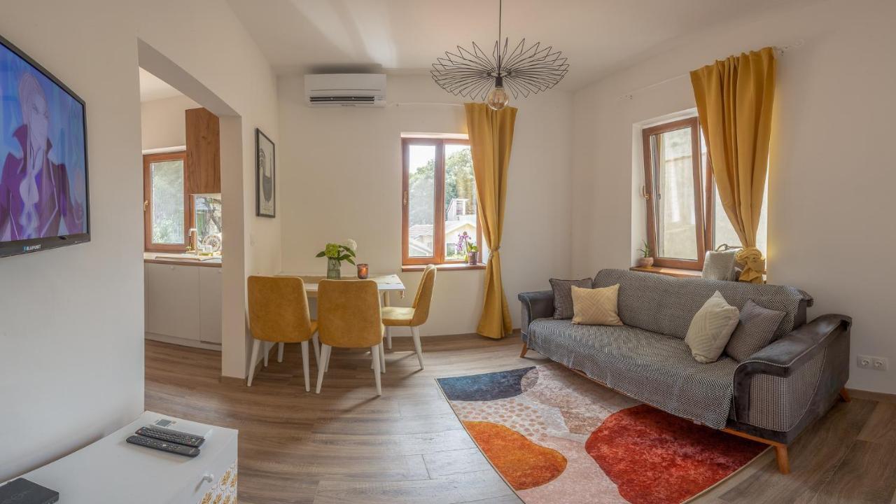 Linden House - A Lovely Apartment In Central וארנה מראה חיצוני תמונה