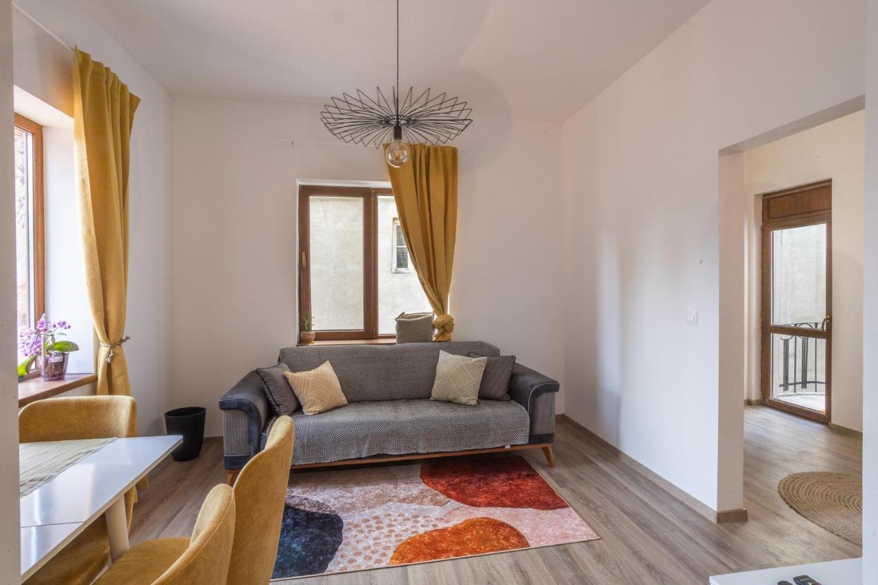 Linden House - A Lovely Apartment In Central וארנה מראה חיצוני תמונה