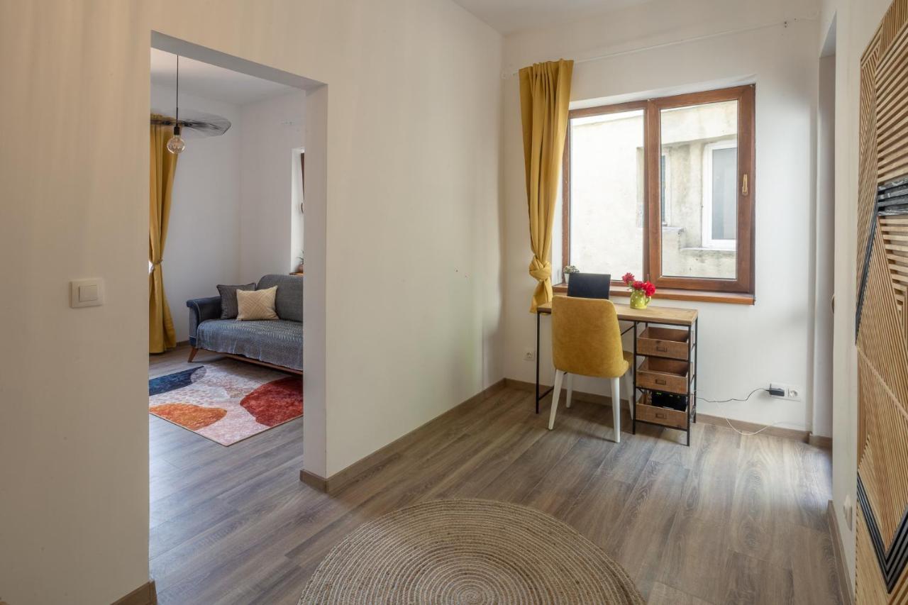 Linden House - A Lovely Apartment In Central וארנה מראה חיצוני תמונה