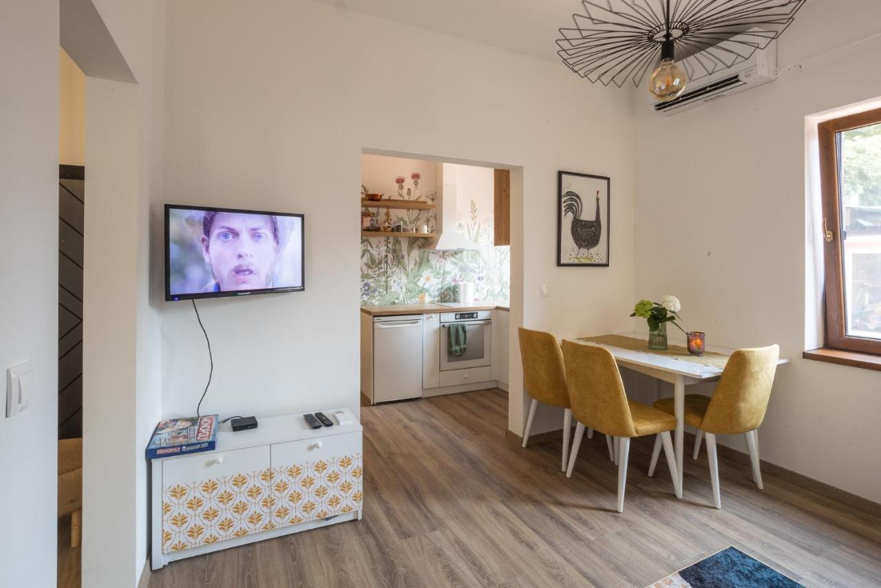 Linden House - A Lovely Apartment In Central וארנה מראה חיצוני תמונה